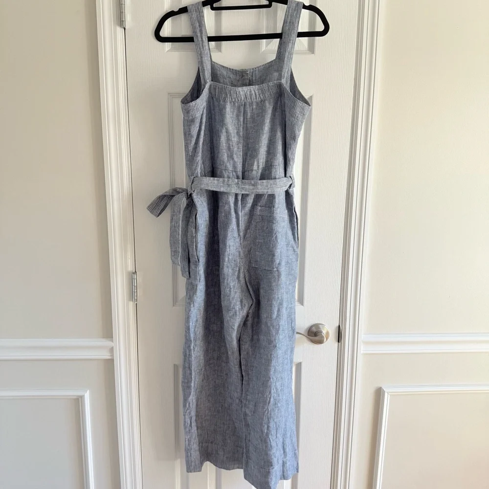 Everlane blue white
